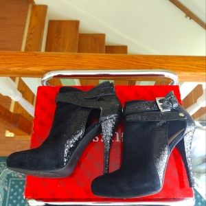 Guess Confetti Black Suede Booties